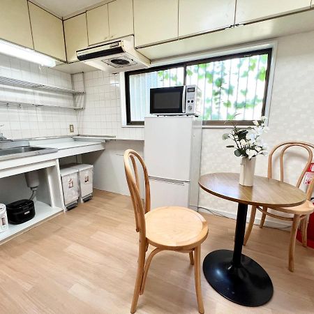 Tranquil House With 3 Bedrooms 7Min To Metro Straight To Shinjuku And Shibuya Токіо Екстер'єр фото