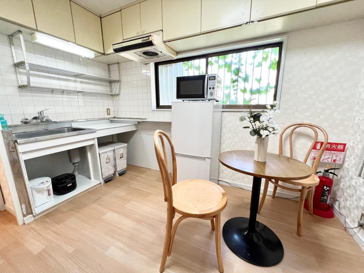 Tranquil House With 3 Bedrooms 7Min To Metro Straight To Shinjuku And Shibuya Токіо Екстер'єр фото
