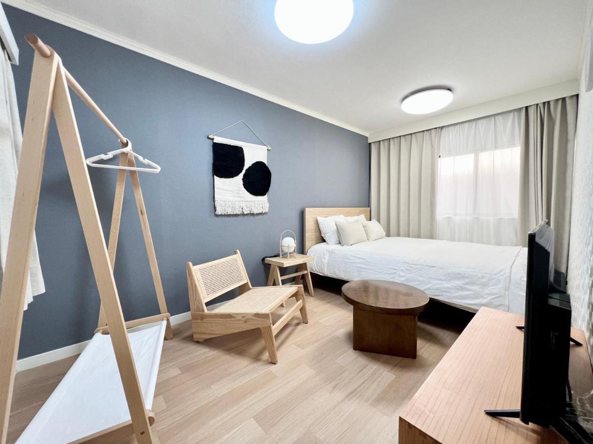 Tranquil House With 3 Bedrooms 7Min To Metro Straight To Shinjuku And Shibuya Токіо Екстер'єр фото