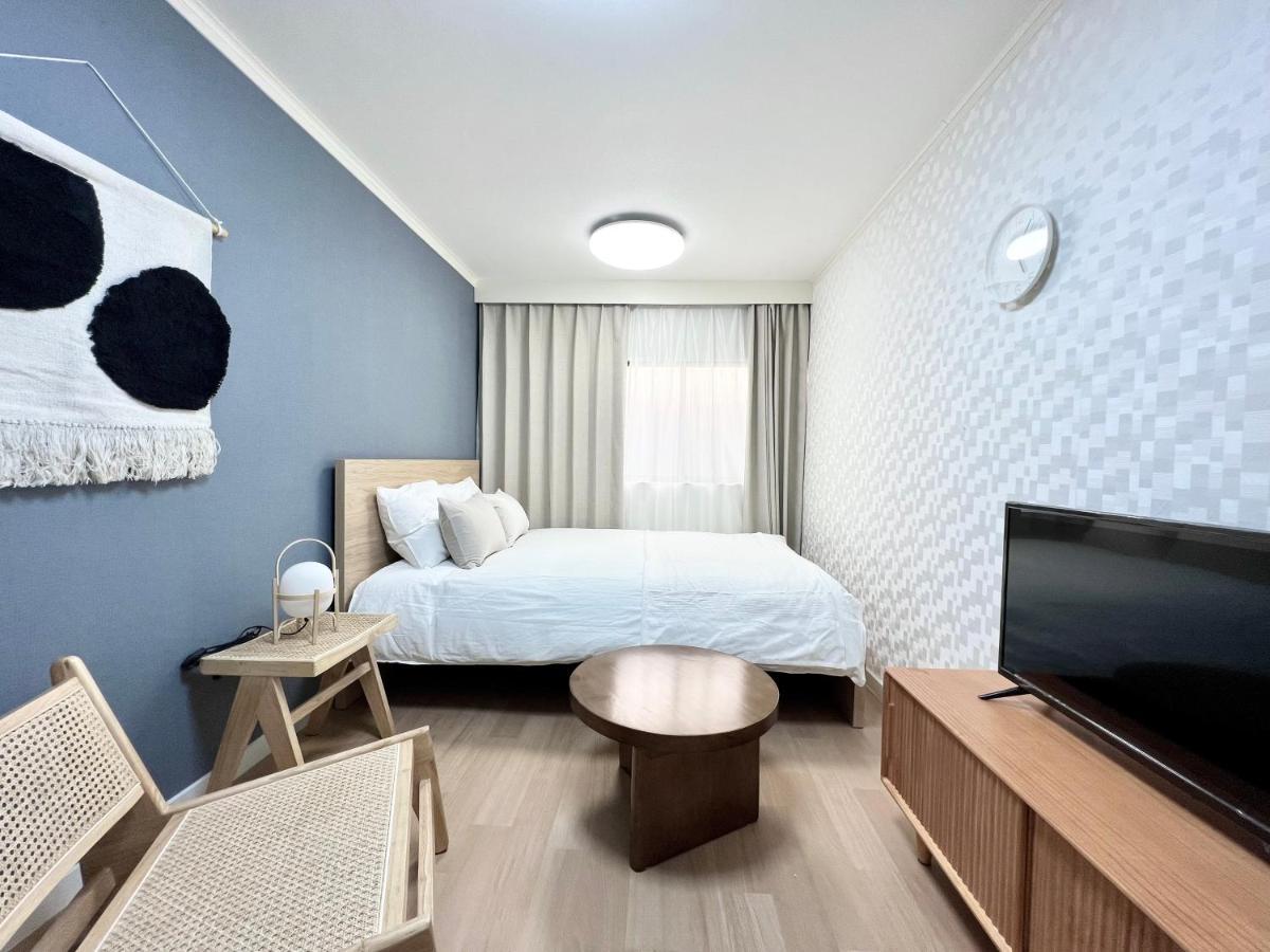 Tranquil House With 3 Bedrooms 7Min To Metro Straight To Shinjuku And Shibuya Токіо Екстер'єр фото
